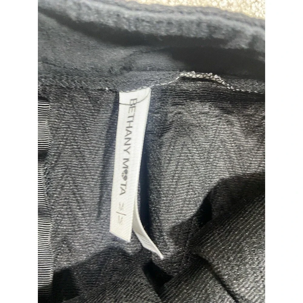 Bethany Mota Juniors size Medium Black Knit Flare Skirt